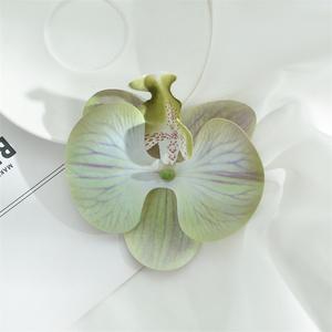 D89 8cm <span class=keywords><strong>Orchidée</strong></span> Artificielle Phalaenopsis Épingle À Cheveux Unique 3D Papillon Épingle À Cheveux Fleur Tête Accessoires avec Tige Film Coiffe - Product Image 2