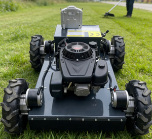 Nouveau déchiqueteur d'herbe industriel tout-terrain de 550 mm à chenilles, à essence, télécommandé sans fil - Product Image 3