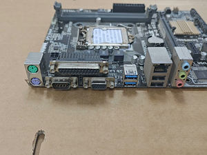 Placa base H81M-D R2.0 usada |   Placa Base de PC de Escritorio de Segunda Mano Económica, Apta para PC de Oficina - Product Image 2