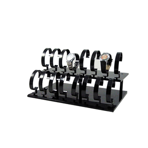 Espositore Apache Personalizzabile in Acrilico Lavabile per Scarpe e Borse in Oro e Argento per Boutique di Lusso - Product Image 4