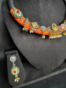 Conjunto de Collar Hasli de Estilo Antiguo de Imitación, Trabajo de Perlas en Dos Tonos, Hecho a Mano, Ajustable, Estilo Tradicional Único, Listo para la Venta - Product Image 3