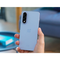OnePlus Nord 5 6.83'' 1.5K 144Hz AMOLED Snapdragon 8s Gen 3 Appareil photo 50MP Batterie 6800mAh CDMA LTE 5G Téléphone à bas prix