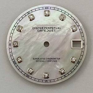 NH35 New Pearl 28.5mm White Diamond - El dial del reloj calibre NH35 está hecho de acero inoxidable con nácar. - Product Image 4