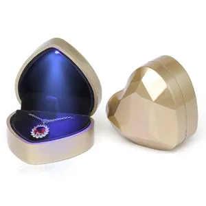 Guangzhou Factory Wholesale Led Painting Material Heart-Shaped Led box For Jewelry Ring Pendant Box Packaging