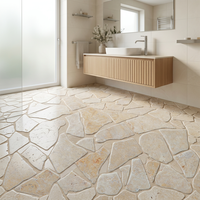 Carrelage en mosaïque de galets modernes en marbre et verre de forme irrégulière, couleur beige travertin