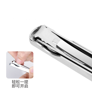 Khắc Biểu Tượng Thép Siêu Mỏng Có Thể Gập Lại Tay Toe Cắt Móng Tay Cắt Cắt Với Keychain <span class=keywords><strong>Cutter</strong></span> Tông Đơ Bạc Nail Tool Kit Vòng Chìa Khóa - Product Image 4