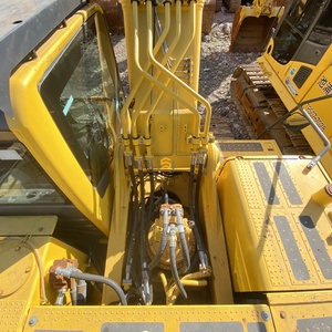 Excavadora Usada Komatsu PC450 de Alta Calidad, Bajo Kilometraje, Asequible, Casi Nueva, en Venta - Product Image 2