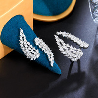 Nouvelle bague tendance en zircon cubique blanc, ajustable, longue, en forme d'aile d'ange, pour femme, mariage, fiançailles, soirée