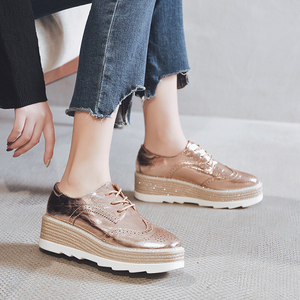 Zapatos de Plataforma Estilo Brogue Británico Coreano |   Zapatos Creepers de Piel Sintética con Cordones y Suela Gruesa |   Zapatos Planos Casuales y Cómodos para Mujer - Product Image 5