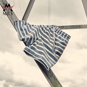 Maillots <span class=keywords><strong>de</strong></span> <span class=keywords><strong>bain</strong></span> courts pour hommes européens, sexy, à taille élastique, avec rayures personnalisées, marque privée - Product Image 3