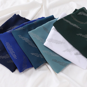 Hijab di Lusso in Cristallo per Donne, Sciarpe in Chiffon con Perle, Scialli e Copricapo alla Moda con Strass in <span class=keywords><strong>Nero</strong></span>, Bianco e Rosso, Personalizzabili - Product Image 4