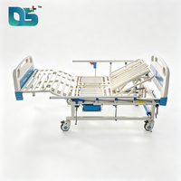 Lit d'hôpital manuel réglable à cinq fonctions avec barrières de protection pliantes ABS pour tête et pieds, roues silencieuses, matelas de 6 cm et poteau porte-perfusion