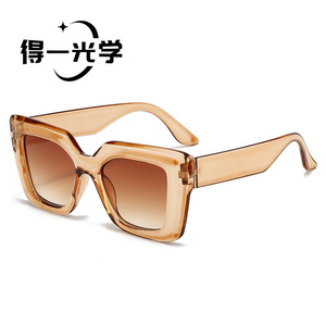 Square Oversized <b>Sunglasses</b> For Women UV400 PC Frame And Lens Outdoor Use - Product Image 3