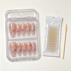 <span class=keywords><strong>Uñas</strong></span> Postizas Almendradas 24 Piezas <span class=keywords><strong>Color</strong></span> <span class=keywords><strong>Rosa</strong></span> Nude <span class=keywords><strong>con</strong></span> Pedrería Dorada en Forma <span class=keywords><strong>de</strong></span> Estrella, <span class=keywords><strong>Uñas</strong></span> Adhesivas Reutilizables - Product Image 4