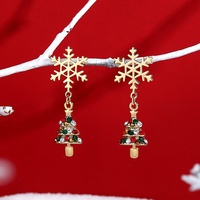 Collection de Boucles d'Oreilles Asymétriques Série Noël en Alliage Vintage Européen-Américain avec Aiguille en Argent S925, Douces et Mignonnes pour Femmes, Idéales pour les Fêtes