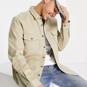 Veste chemise unisexe beige unie à boutons, personnalisable avec logo, vente en gros usine - Product Image 1