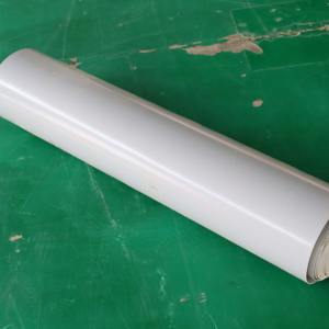 Rouleau de membrane de toiture TPO autocollante avec apprêt, homogène, haute résistance, écologique, pour les toitures et les bassins de bâtiments - Product Image 1