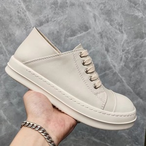 Zapatillas de running de estilo diseñador para hombre, retro, de caña baja, con cordones, a la moda, estilo hip hop, con plataforma, negras - Product Image 2