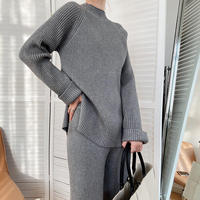 Motif personnalisé automne hiver pull en tricot 2 ensemble de deux pièces vêtements de détente ensemble de pyjama tricoté ensemble de pull pour femmes