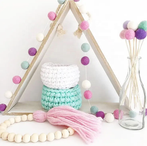 Guirlande de perles DIY aux couleurs arc-en-ciel pour décoration de Noël, guirlande de boules en feutre et pompons en laine, bannière de fête, décoration murale, vente en gros - Product Image 5