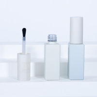 Flacons vides personnalisés pour vernis à ongles en gel 5ml 6ml 8ml avec couvercle à pinceau, fournisseur OEM ODM, emballage de bouteilles en verre pour huile à ongles, approvisionnement direct usine