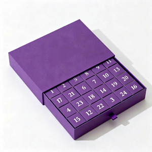 Calendrier de l'Avent de Noël personnalisé de 24 jours, boîte en carton rigide avec tiroir pour des surprises chocolatées - Product Image 3