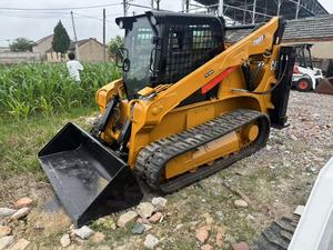 รถตักล้อยางมือสอง แคทเตอร์พิลลาร์ CAT 299D3 รุ่นเล็ก ใช้เครื่องยนต์ดีเซล พร้อมบุ้งกี๋หน้า สำหรับงานก่อสร้าง - Product Image 5