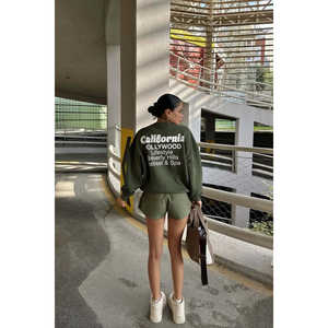 Sudadera con Capucha Color Caqui para Mujer, Talla XS, Material de Seda con Diseño de Letras, para Otoño/Invierno, Alta Calidad - Product Image 1