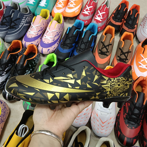 2025 Mix di stile Mix di colore <span class=keywords><strong>nuove</strong></span> <span class=keywords><strong>scarpe</strong></span> <span class=keywords><strong>da</strong></span> <span class=keywords><strong>calcio</strong></span> <span class=keywords><strong>scarpe</strong></span> <span class=keywords><strong>da</strong></span> <span class=keywords><strong>calcio</strong></span> <span class=keywords><strong>scarpe</strong></span> <span class=keywords><strong>da</strong></span> <span class=keywords><strong>calcio</strong></span> <span class=keywords><strong>scarpe</strong></span> Stock per gli uomini - Product Image 4