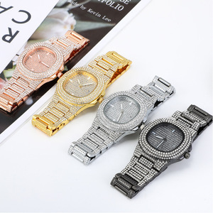 Jam Tangan Kristal Uniseks Pria/Wanita Mewah Jam Tangan Es Berkilau Oblong Perak/Emas Jam Tangan <span class=keywords><strong>Analog</strong></span> Berlian Kuarsa Modis - Product Image 4