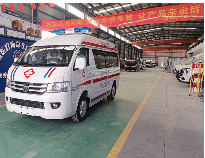 Customized Emergency Ambulances with Foton Chassis
