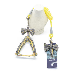 小型ソリッドパターンポリエステルペット犬用ハーネスリーシュセットバタフライノット襟とリーシュ付き - Product Image 4