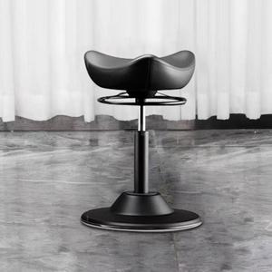 Chaise de Salon de Coiffure Silencieuse avec Châssis à Roulettes, Revêtement en Similicuir Noir, Pivotante, Durable, Hauteur de Siège Réglable, Pliable - Product Image 2