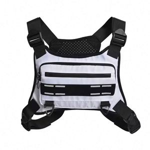 Sac de poitrine léger et durable, imperméable, Camelbek, échantillon gratuit, pour la course à pied, pour hommes. - Product Image 1