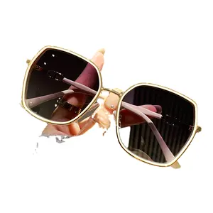 Sunglasses female summer sun UV it new fashion large face slimming sunglasses advanced sense polarizer