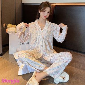 Meryjia ODM <span class=keywords><strong>Cartoon</strong></span> Geprinte Fluwelen Elastische Taille Thermische Zachte Ademend Dames Pyjama Set met V-hals voor de Lente - Product Image 2
