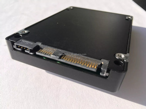 MZQL27T6HBLA-00A07 Unidad de Estado Sólido Interna Nueva de Alto Rendimiento de 7.68 TB y 2.5 Pulgadas U.2 NVMe PCIe Gen4 para Empresas, Serie PM9A3 - Product Image 5