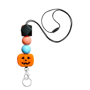 Nouveau collier citrouille en silicone pour Halloween, avec une boucle de sécurité détachable pour accrocher des cartes d'identité et des clés. - Product Image 3