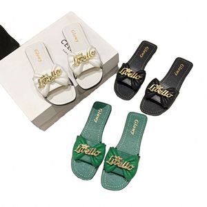 Sandalias Metálicas con Letras para Mujer, Elegantes y Planas, Estilo Casual - Product Image 1