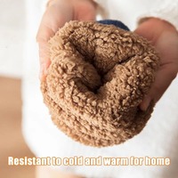 Nouvelles pantoufles moelleuses antidérapantes pour sols en bois dur, chaussures d'intérieur confortables en peluche avec semelle antidérapante, lavables en machine, pour femmes et hommes