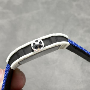 Reloj de Pulsera de Diseño con Logotipo Personalizado, Reloj de Fibra de Carbono de Grado Superior para Hombre, Resistente al Agua, con Espejo de Zafiro, Diseño Hueco, Reloj de Alta Gama - Product Image 4