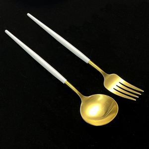 Ensemble de couverts de luxe de style portugais en acier inoxydable doré, ensemble de couverts de mariage, ensemble de couverts pour la salle à manger, dans une boîte en bois - Product Image 6