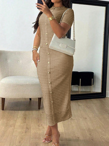 Vestido de punto de manga corta IStapromo Gifts con logo personalizado, cuello redondo y botones, venta directa de fábrica, moderno y elegante. - Product Image 6