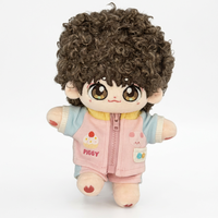 Poupée en peluche personnalisée garçon aux cheveux bouclés, gilet rose, mignonne et kawaii, cadeau de collection, vente en gros