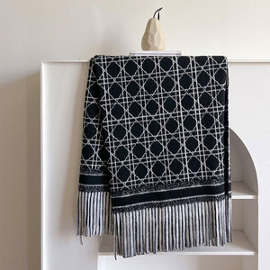 Nouveau châle en cachemire chaud d'hiver 2024, cardigan à motif <span class=keywords><strong>pied</strong></span>-<span class=keywords><strong>de</strong></span>-<span class=keywords><strong>poule</strong></span>, capes surdimensionnées, ponchos, manteaux à franges en laine double face pour femmes - Product Image 6