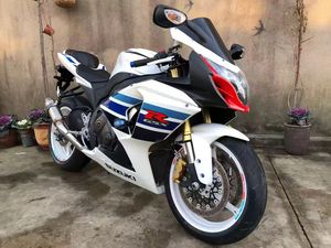 <span class=keywords><strong>Moto</strong></span> a Benzina <span class=keywords><strong>Suzuki</strong></span> GSX1000 Ispirata alle Corse, Sospensioni Regolabili, Pinze Brembo, Ergonomia Sportiva - Product Image 5