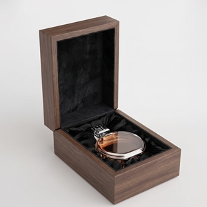 Boîte à montres en bois de luxe, matériau en noyer, logo gravé au laser, fabrication artisanale, boîte de rangement rectangulaire pour bijoux, emballage cadeau - Product Image 6