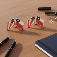 GREPAS GIFTS Épinglette de revers 28 mm avec drapeaux croisés des États-Unis et du Chili