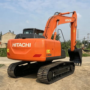Machine de terrassement sur chenilles ZX200 : Opération précise pour le projet d'élargissement des canaux fluviaux - Product Image 4