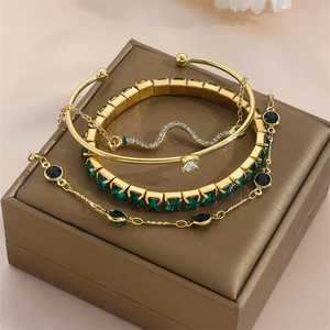 Set di 5 Bracciali da <span class=keywords><strong>Donna</strong></span> con Diamanti Verdi, Motivi a <span class=keywords><strong>Serpente</strong></span>, Cuore e Geometrici, Set di 4 Bracciali Elastici in Lega, <span class=keywords><strong>Bracciale</strong></span> a Polsino Regalo - Product Image 5
